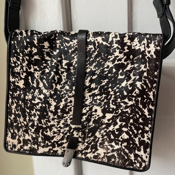 Kenneth Cole messenger bag - Picture 2 of 4